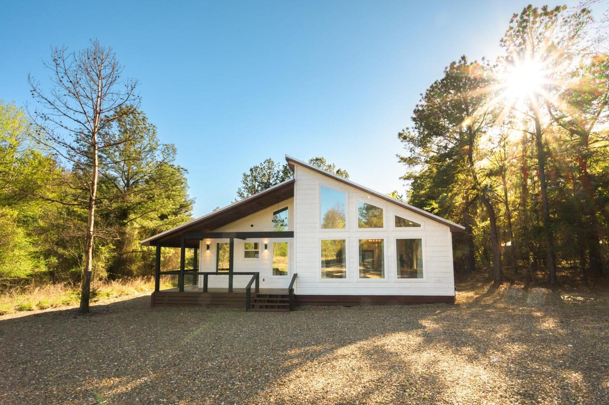 New Farmhouse-Chic Cabin With Hot Tub & Firepit 브로큰보우 외부 사진
